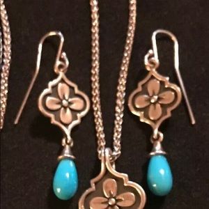 Iso Valencia earrings James Avery